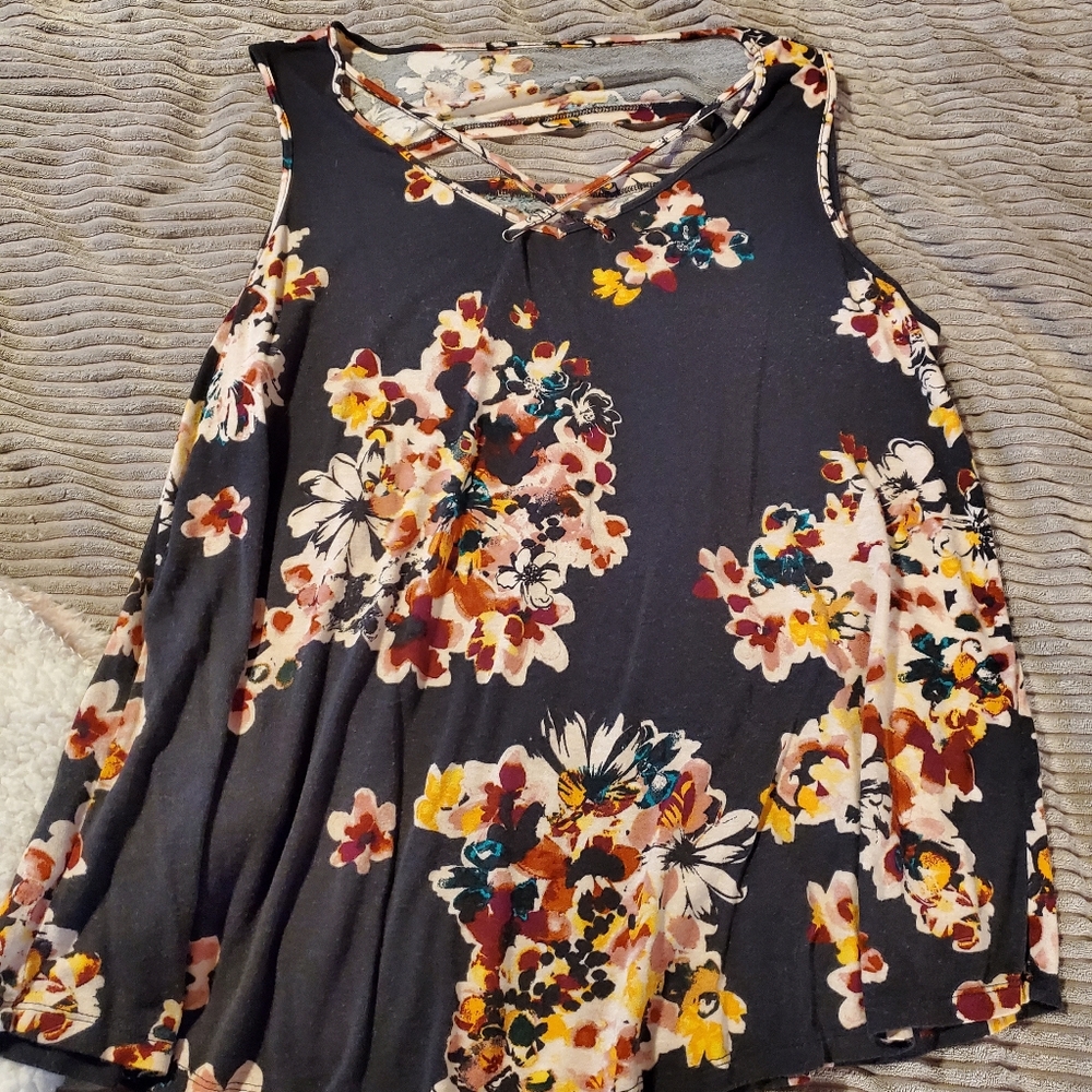 Maurices Tank